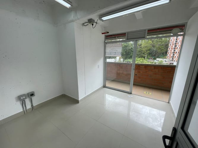 Local en arriendo en La Macarena, Rionegro, 89 m² · foto 6 de 8