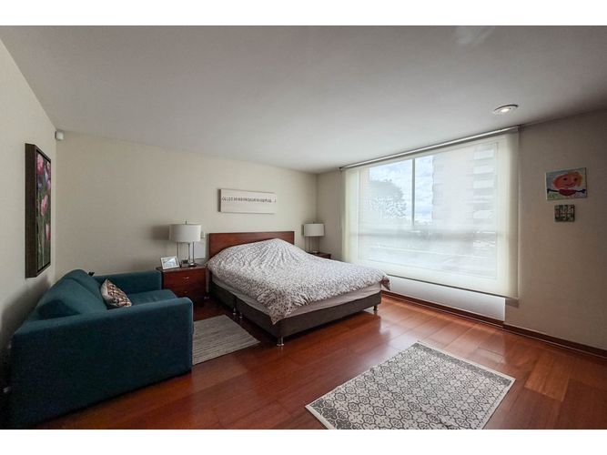 Apartamento de 3 alcobas en venta en Santa Barbara, Bogotá, 159 m² · foto 13 de 18