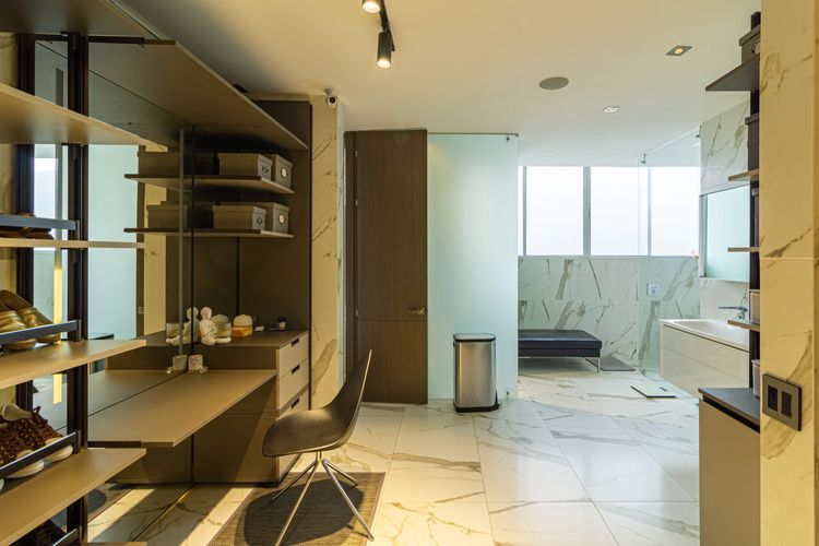 Apartamento de 5 alcobas en arriendo en Aguacatal, Cali, 649 m² · foto 11 de 20