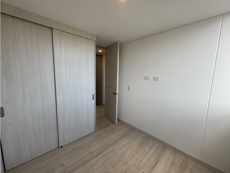 Apartamento en venta en Quebrada Grande, La Estrella · foto 10 de 13