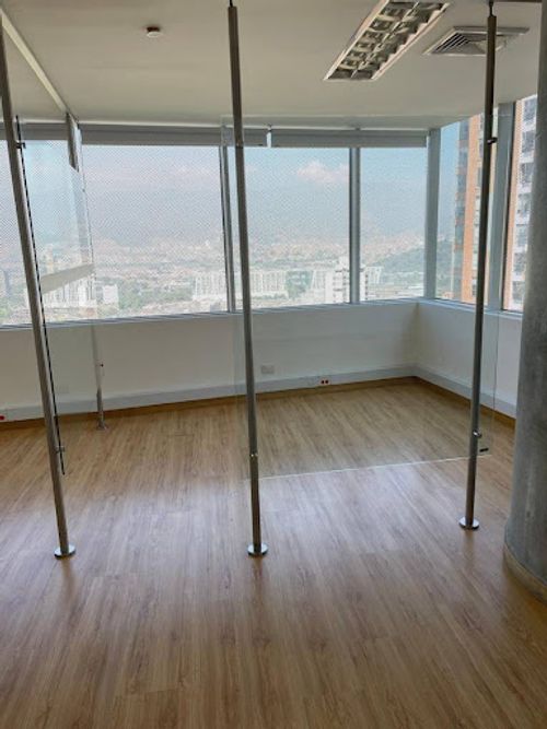 Oficina en arriendo en Vía Las Palmas, Medellín, 67 m² · foto 2 de 10