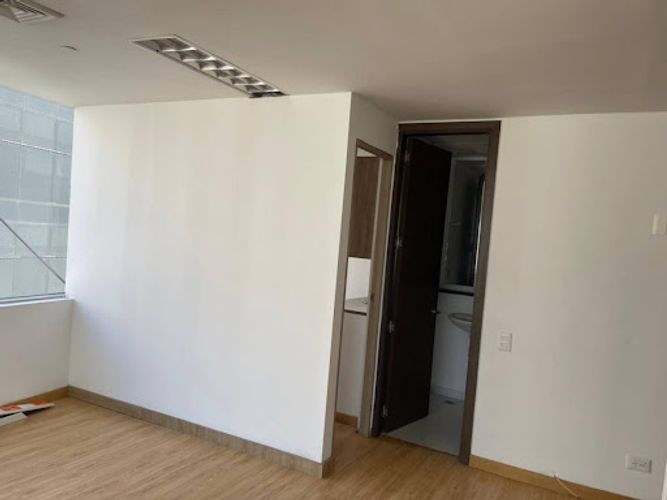 Oficina en arriendo en Vía Las Palmas, Medellín, 67 m² · foto 10 de 10