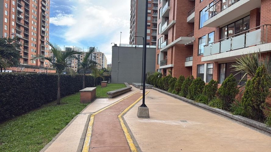 Apartamento de 3 alcobas en venta en El Plan, Bogotá, 112 m² · foto 11 de 13