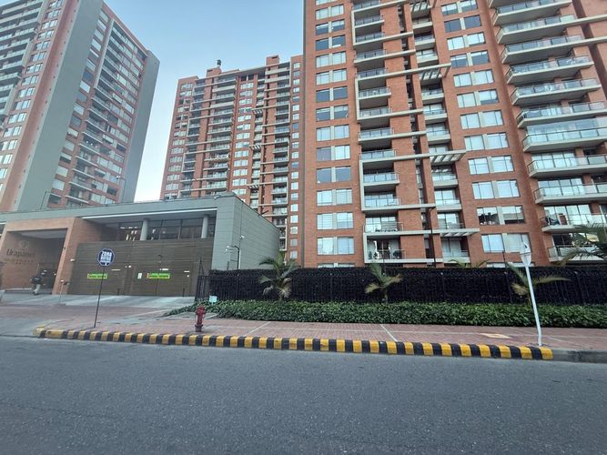 Apartamento de 3 alcobas en venta en El Plan, Bogotá, 112 m² · foto 12 de 13