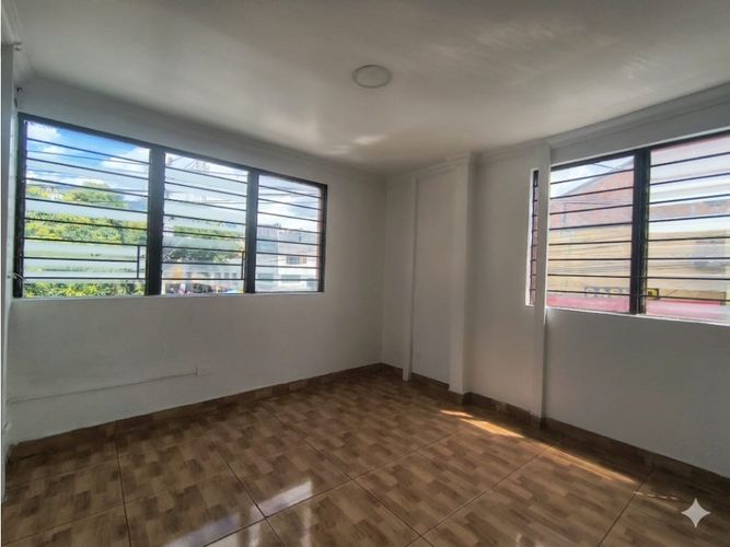 Local en arriendo en Los Naranjos, Itagüí, 250 m² · foto 12 de 14