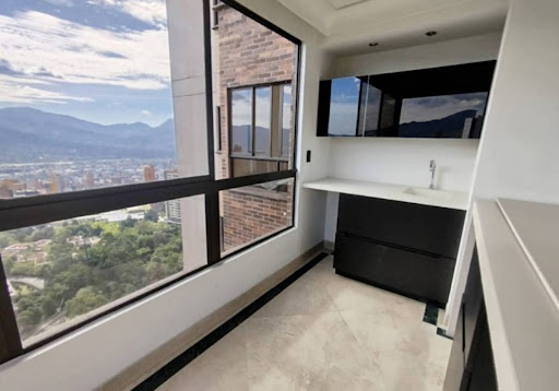 Apartamento en arriendo en Los Naranjos, Medellín · foto 8 de 24