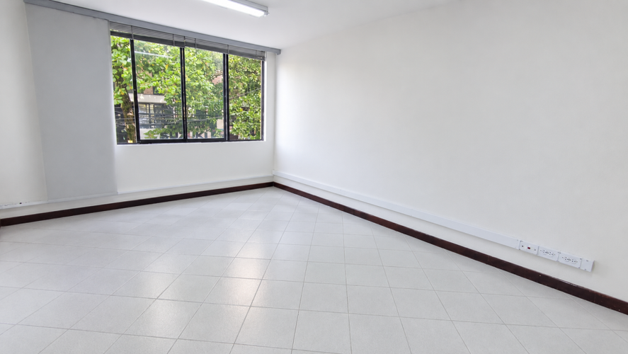 Oficina en arriendo en Bolivariana, Medellín, 25 m² · foto 2 de 4