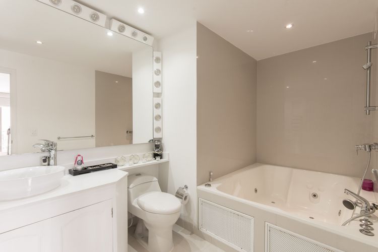 Apartamento de 5 alcobas en arriendo en Santa Barbara Occidental, Bogotá, 280 m² · foto 14 de 20