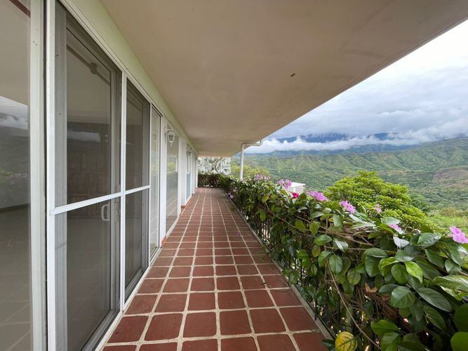 Casa de 10 alcobas en venta en San Vicente, Jamundí, 1126 m² · foto 10 de 22