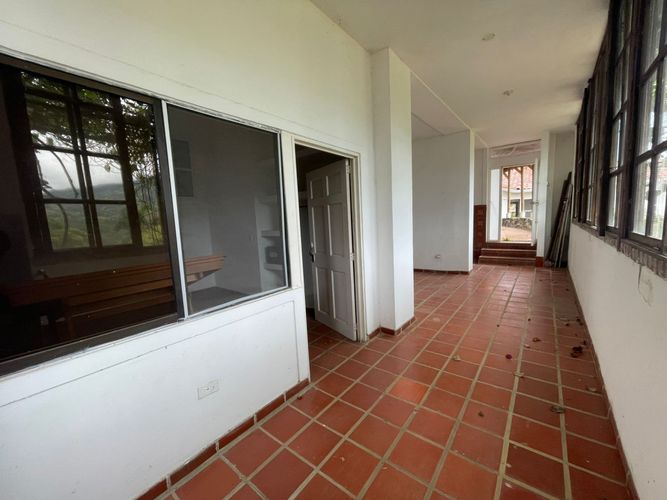 Casa de 10 alcobas en venta en San Vicente, Jamundí, 1126 m² · foto 17 de 22