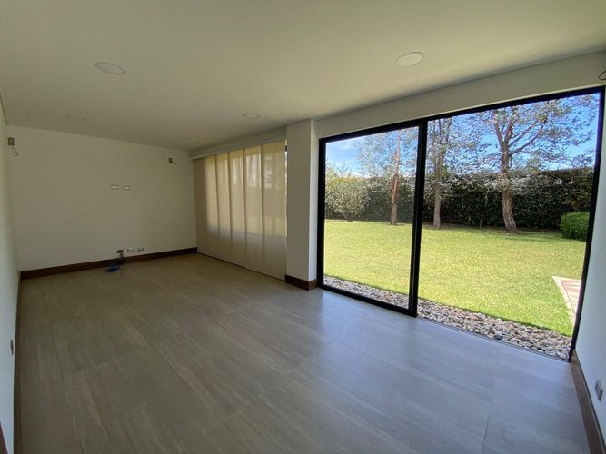 Casa de 4 alcobas en arriendo en Sajonia, Rionegro, 380 m² · foto 9 de 15
