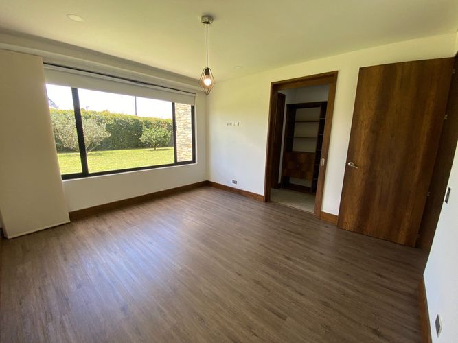 Casa de 4 alcobas en arriendo en Sajonia, Rionegro, 380 m² · foto 11 de 15
