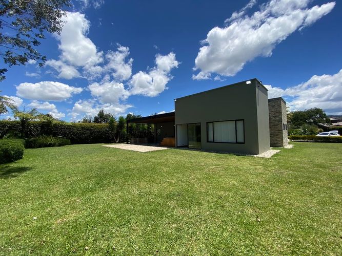 Casa de 4 alcobas en arriendo en Sajonia, Rionegro, 380 m² · foto 15 de 15