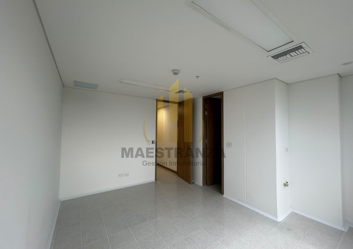 Consultorio en venta en Los Pinos, Medellín, 29 m² · foto 2 de 6