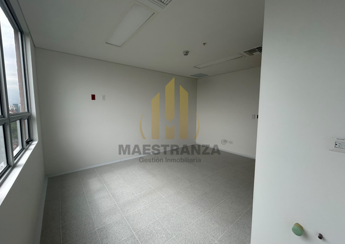 Consultorio en venta en Los Pinos, Medellín, 29 m² · foto 5 de 6