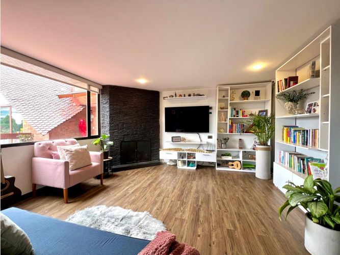 Casa en venta en Colinas De Suba, Bogotá · foto 9 de 24