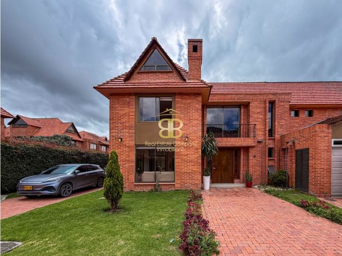 Casa de 4 alcobas en venta en Fonquetá, Chía, 220 m² · foto 2 de 24