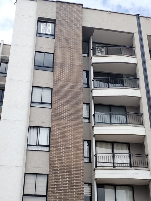 Apartamento de 2 alcobas en venta en Alfaguara, Jamundí, 78 m² · foto 2 de 24