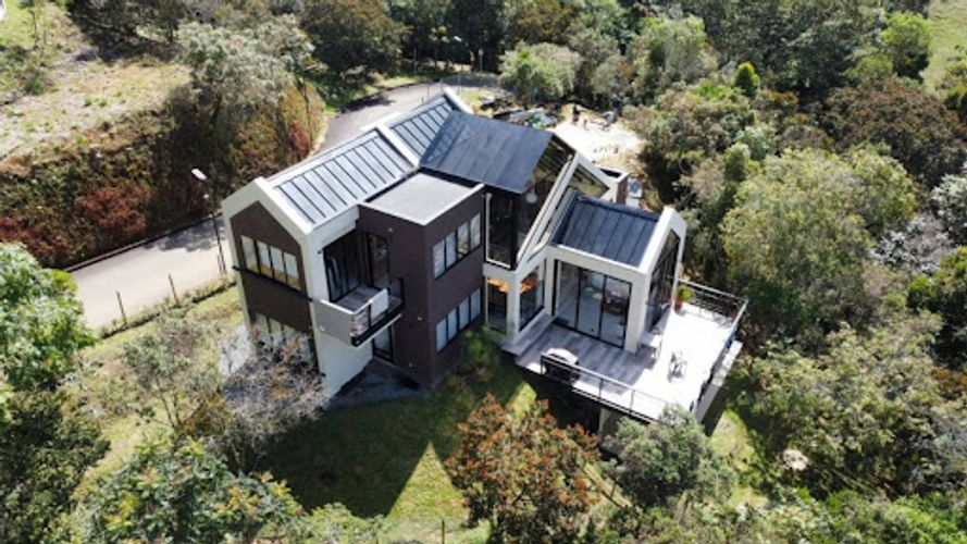 Casa de 3 alcobas en venta en La Clara, Guarne, 300 m² · foto 2 de 24