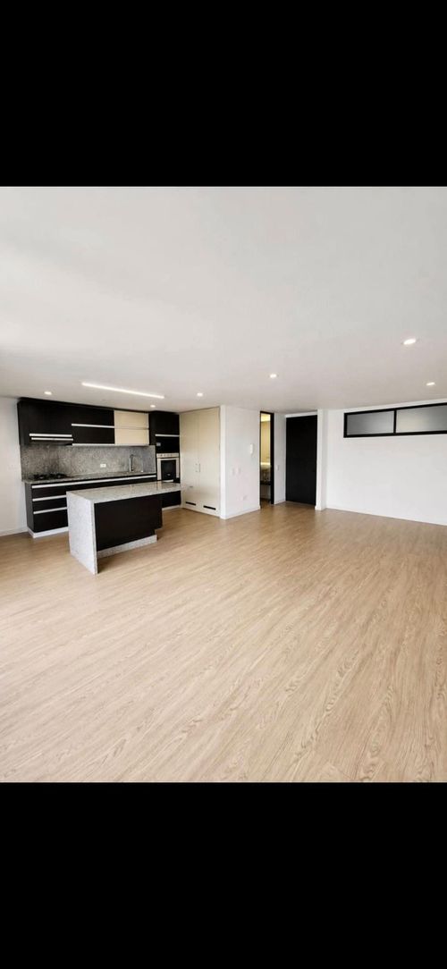 Apartaestudio en venta en Alhambra, Bogotá, 65 m² · foto 10 de 20