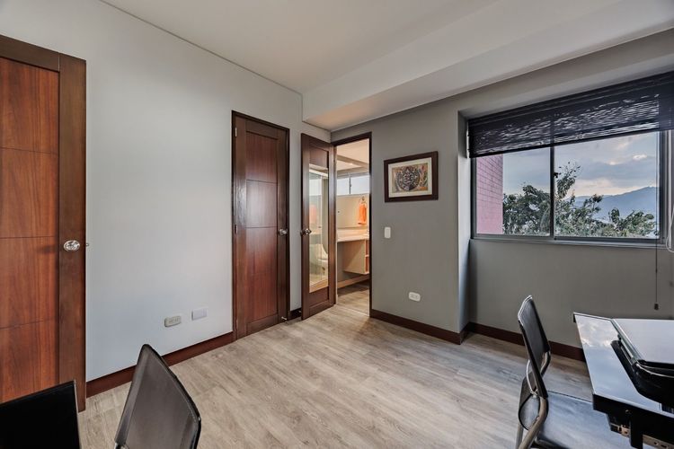 Apartamento de 3 alcobas en venta en Mugá, Envigado, 133 m² · foto 14 de 23