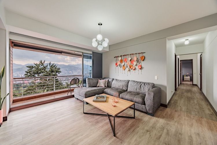 Apartamento de 3 alcobas en venta en Mugá, Envigado, 133 m² · foto 3 de 23