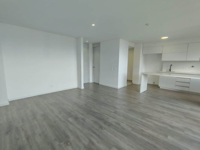 Apartamento de 2 alcobas en arriendo en El Poblado, Medellín, 95 m² · foto 14 de 17