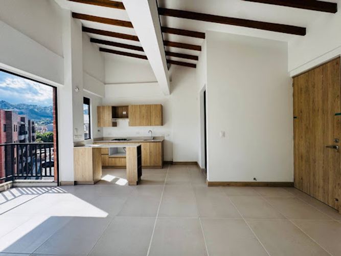 Apartamento de 2 alcobas en venta en La Ceja, 74 m² · foto 3 de 17