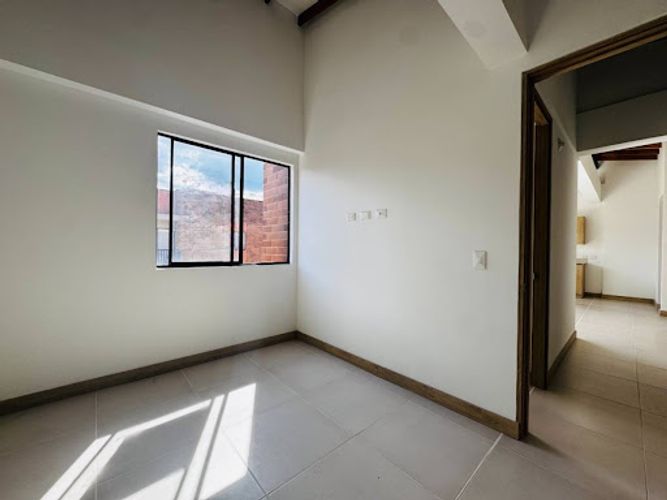 Apartamento de 2 alcobas en venta en La Ceja, 74 m² · foto 13 de 17
