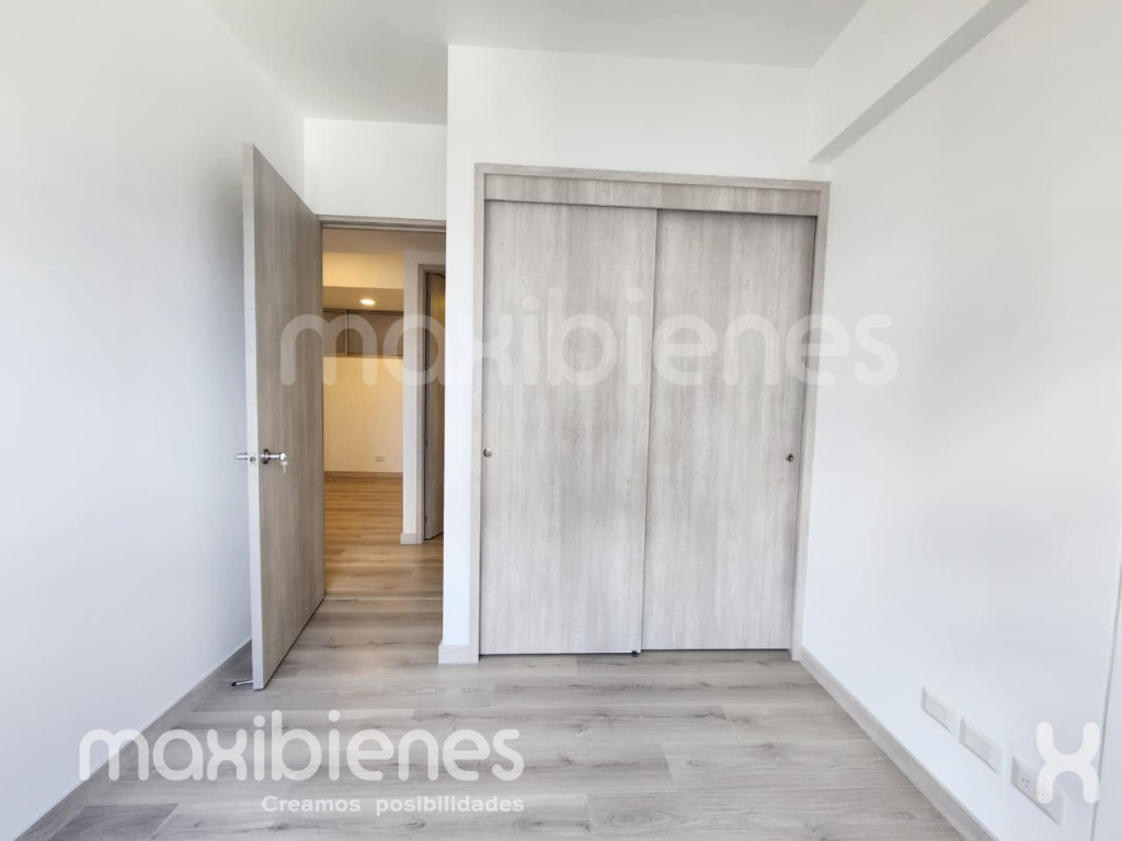 Apartamento en arriendo en Ciudad Del Río, Medellín · foto 9 de 14