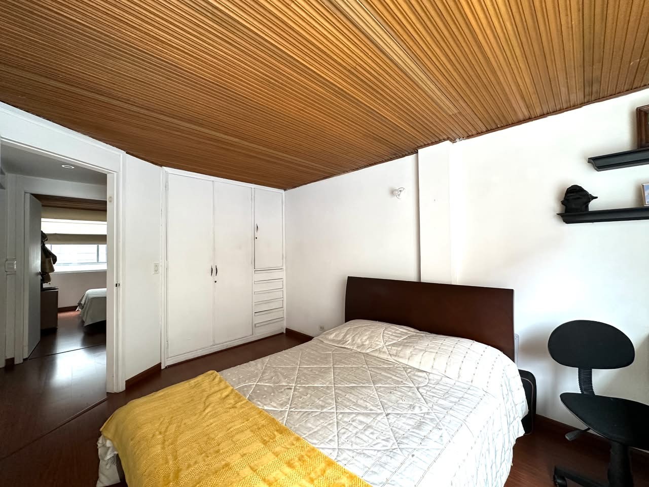 Apartamento en venta en Santa Barbara Central, Bogotá · foto 9 de 12