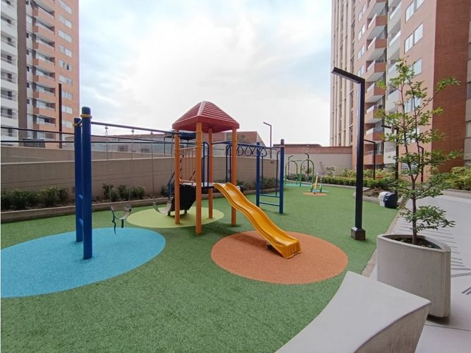 Apartamento de 3 alcobas en venta en San Diego, Medellín, 80 m² · foto 13 de 14