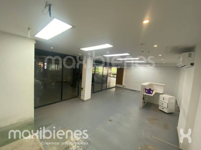 Local en arriendo en Manrique Central, Medellín, 58 m² · foto 3 de 10