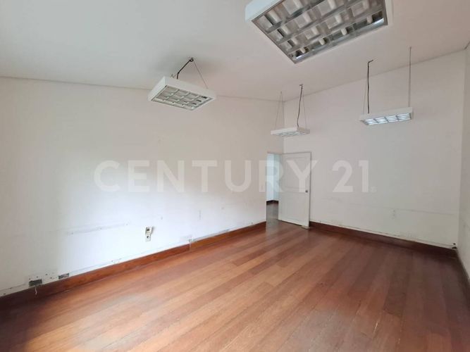 Local en arriendo en San Lucas, Medellín, 342 m² · foto 2 de 18