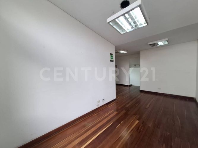 Local en arriendo en San Lucas, Medellín, 342 m² · foto 15 de 18