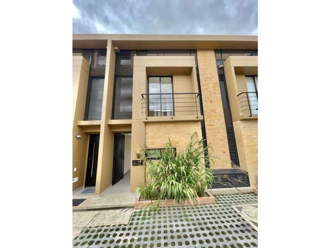 Casa de 3 alcobas en arriendo en La Floresta, Chía, 114 m² · foto 2 de 19