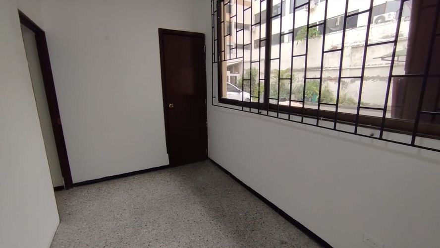 Local en arriendo en Versalles, Cali, 100 m² · foto 9 de 12