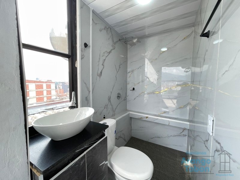 Apartamento en arriendo en Laureles, Medellín · foto 8 de 22