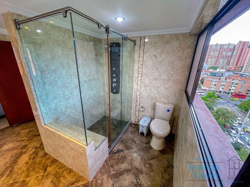 Apartamento en arriendo en Laureles, Medellín · foto 12 de 22