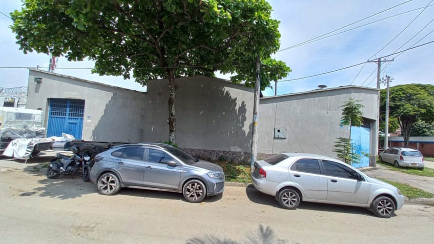 Bodega en arriendo en Manzanares, Cali, 497 m² · foto 2 de 16