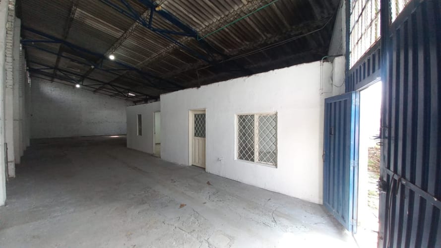Bodega en arriendo en Manzanares, Cali, 497 m² · foto 3 de 16