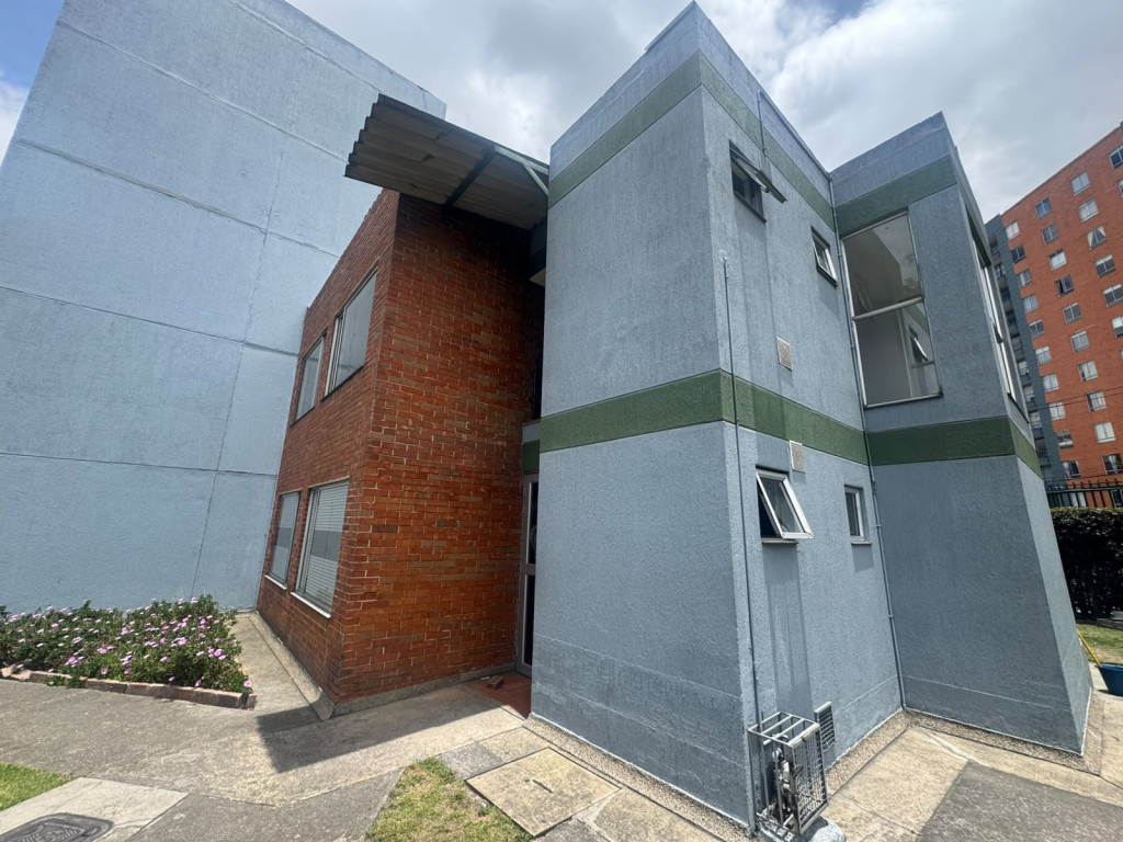 Apartamento en venta en Castilla, Bogotá · foto 2 de 19