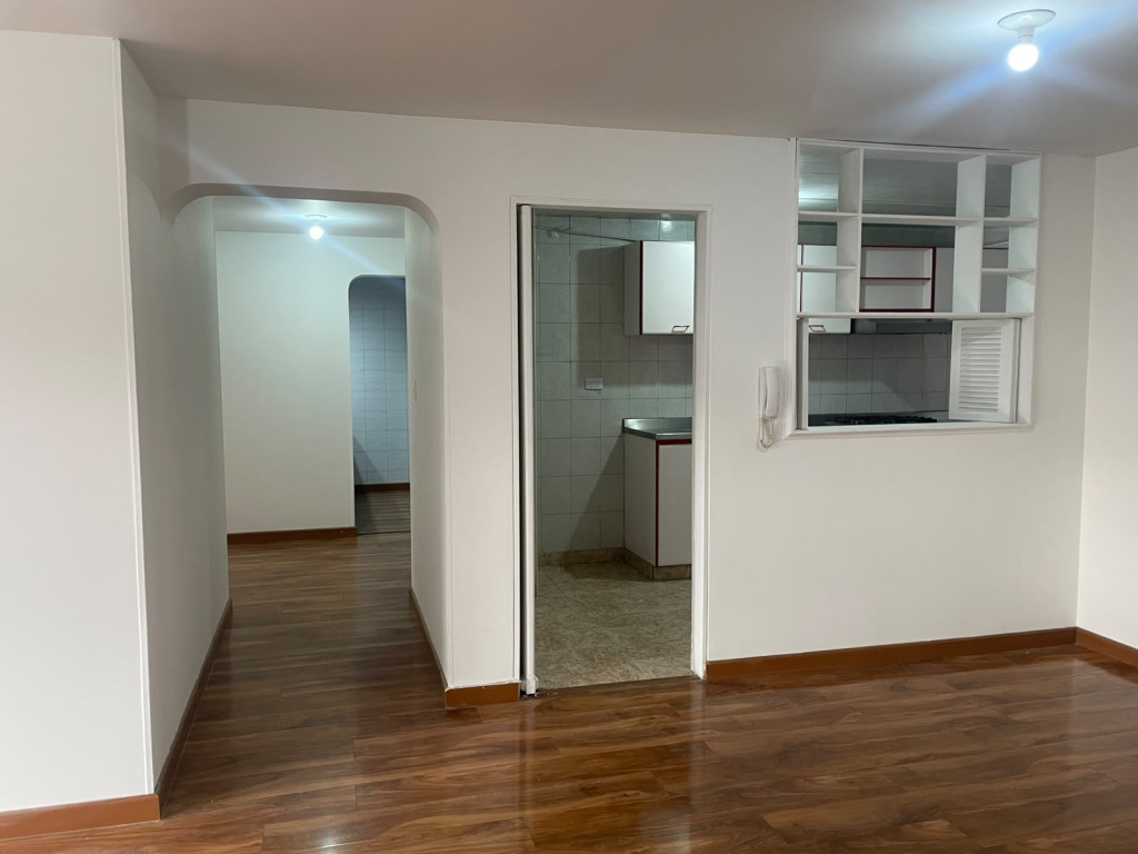 Apartamento en venta en Alhambra, Bogotá · foto 2 de 19