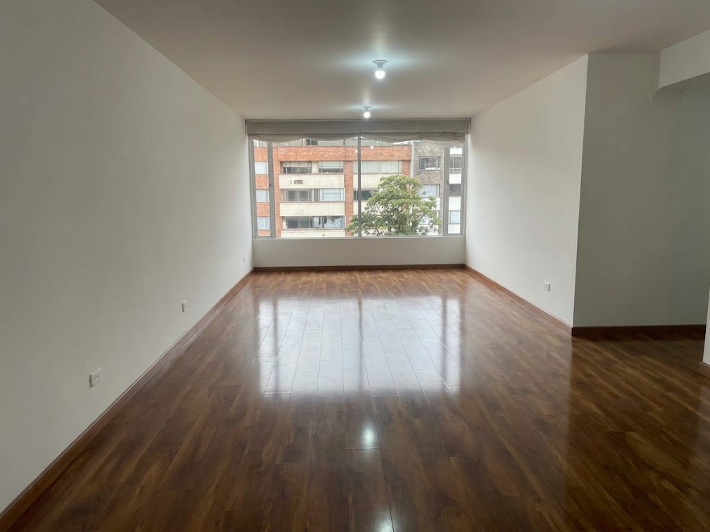 Apartamento en venta en Alhambra, Bogotá · foto 3 de 19