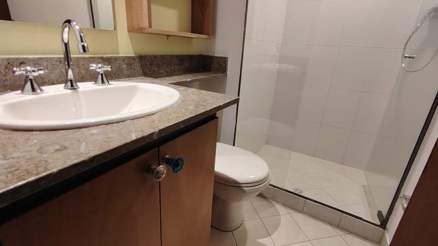 Apartamento de 3 alcobas en arriendo en Los Balsos, Medellín, 105 m² · foto 8 de 9