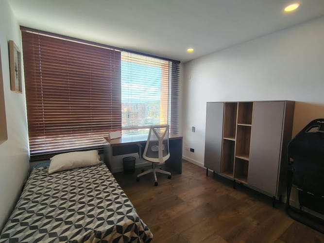 Apartamento de 3 alcobas en arriendo en El Poblado, Medellín, 170 m² · foto 9 de 18