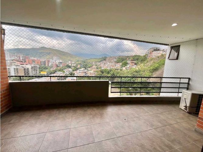 Apartamento de 3 alcobas en venta en Aguacatal, Cali, 180 m² · foto 3 de 24