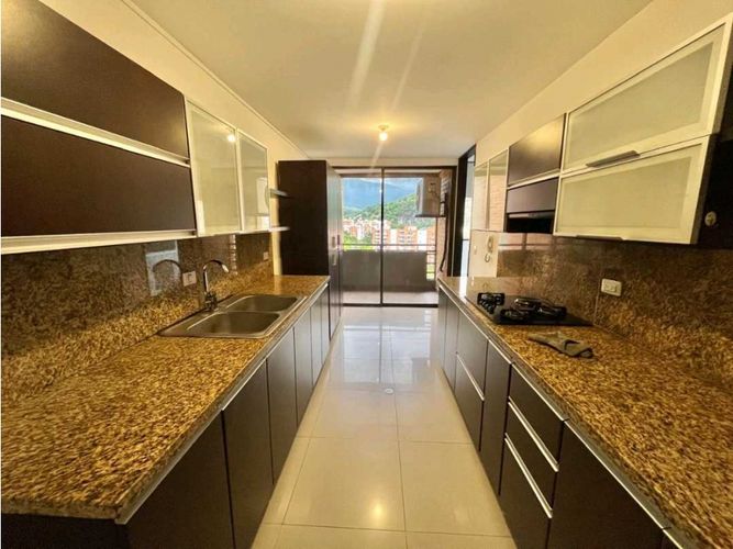 Apartamento de 3 alcobas en venta en Aguacatal, Cali, 180 m² · foto 4 de 24