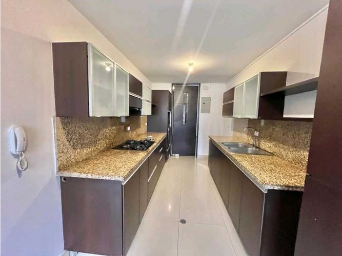 Apartamento de 3 alcobas en venta en Aguacatal, Cali, 180 m² · foto 6 de 24
