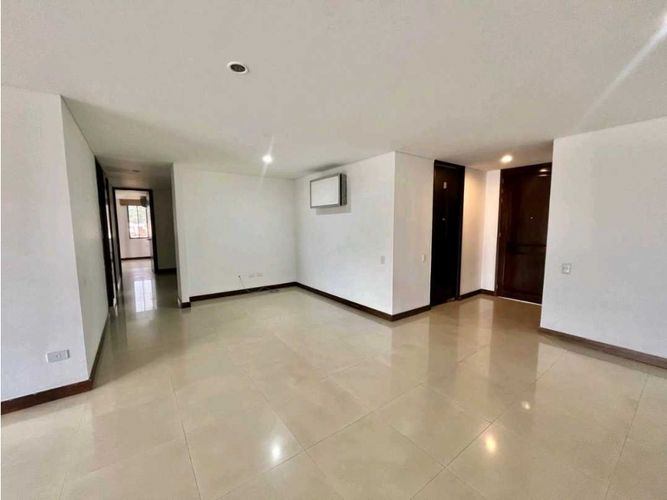 Apartamento de 3 alcobas en venta en Aguacatal, Cali, 180 m² · foto 8 de 24